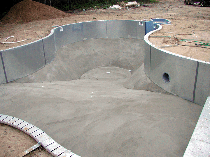 Cement_bottom_2.GIF (224403 bytes)